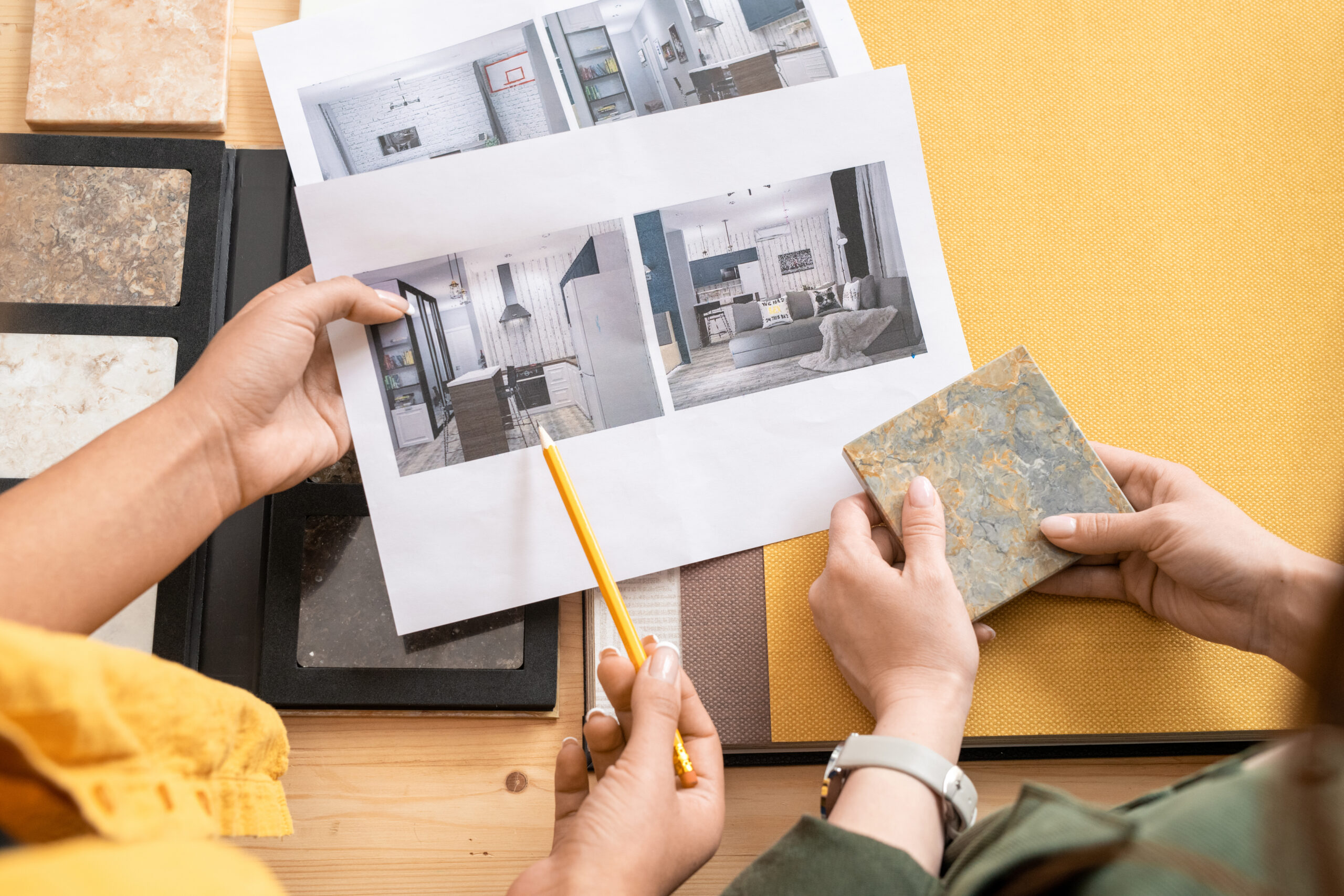 Ristrutturare casa a settembre: scelta materiali Scelta di materiali e pavimenti per una ristrutturazione casa a settembre.